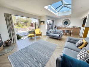 Photo 19- click for photo gallery